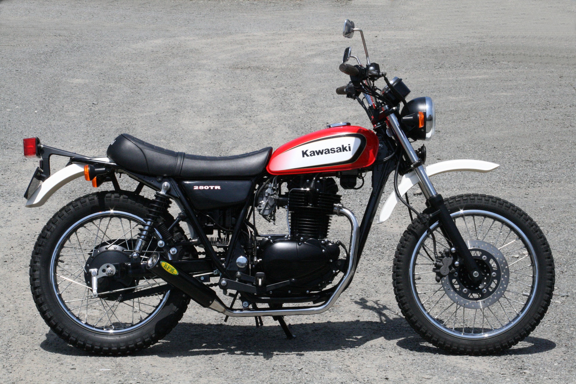 カワサキ250TR マフラー - マフラー