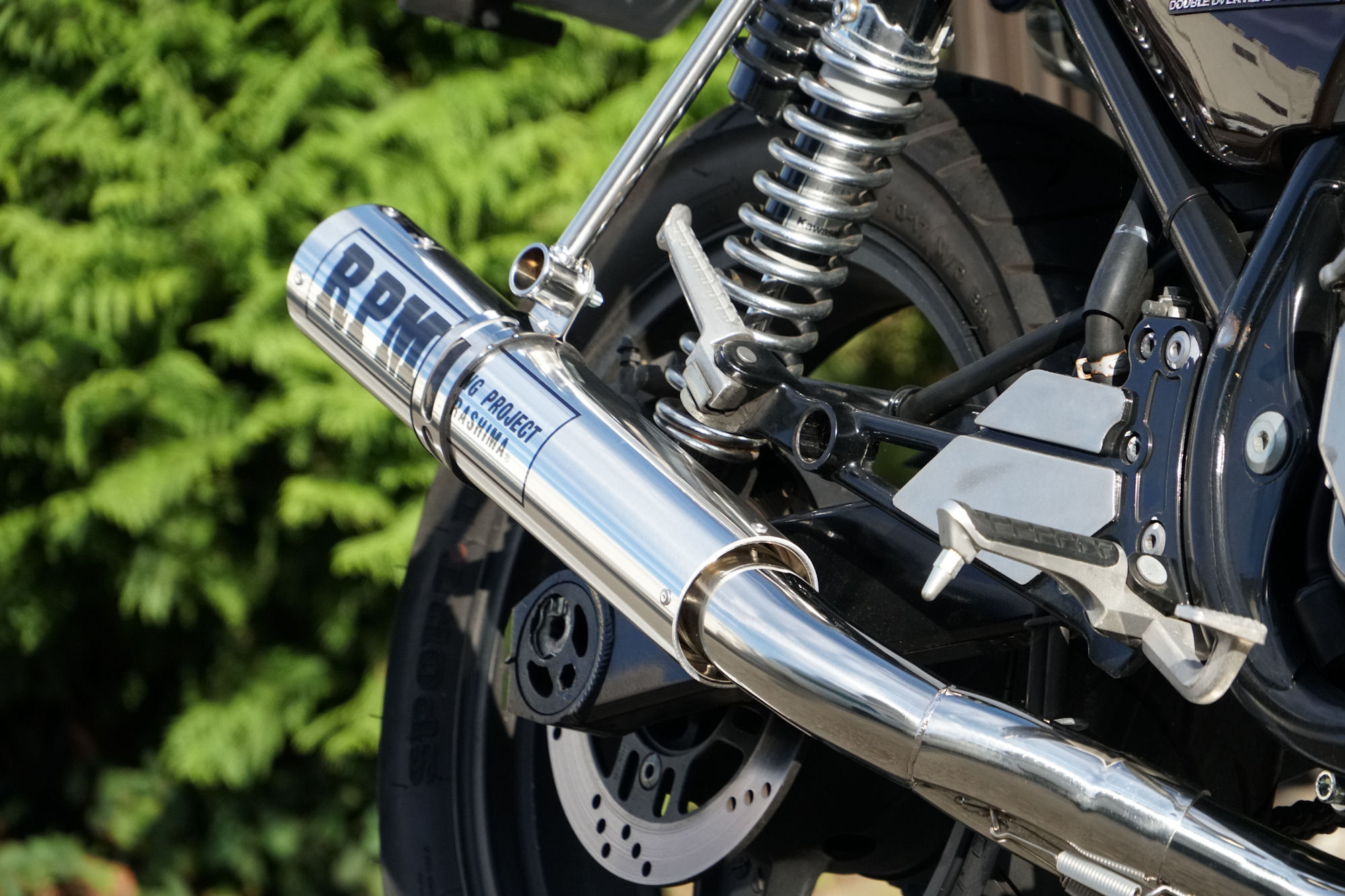 1028-01_20251003-5-2000